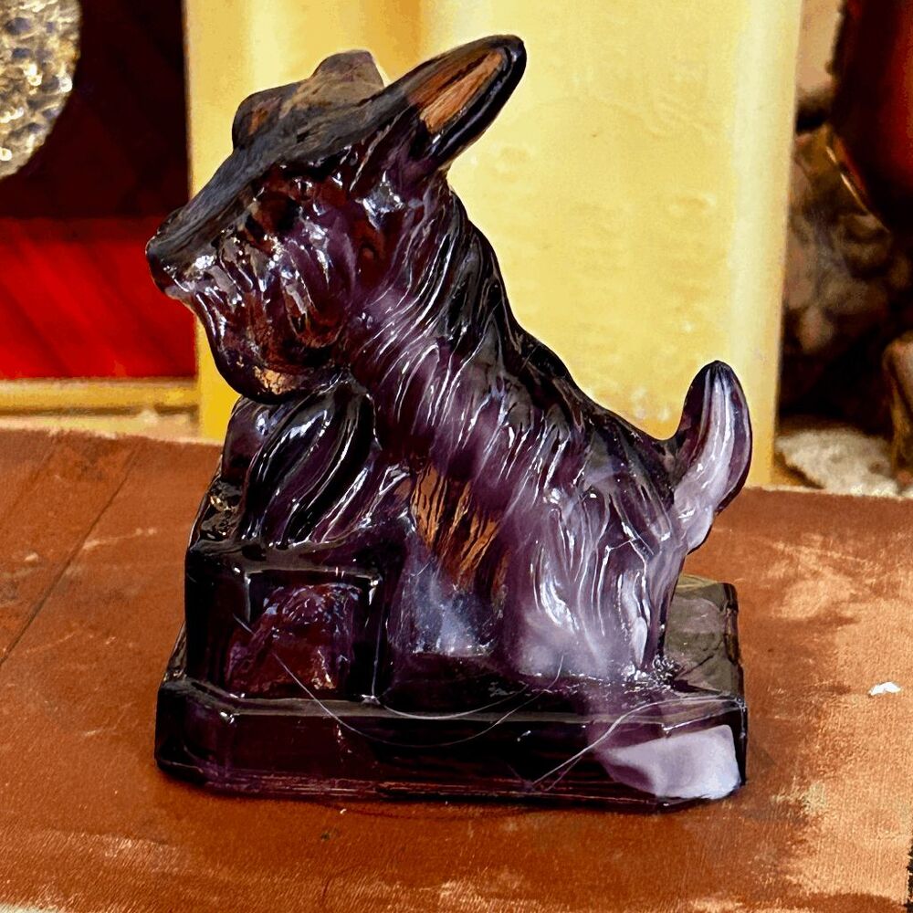 Vintage Art Glass Dog Figurine – Slag Amethyst Purple Terrier | Mid-Century Glas